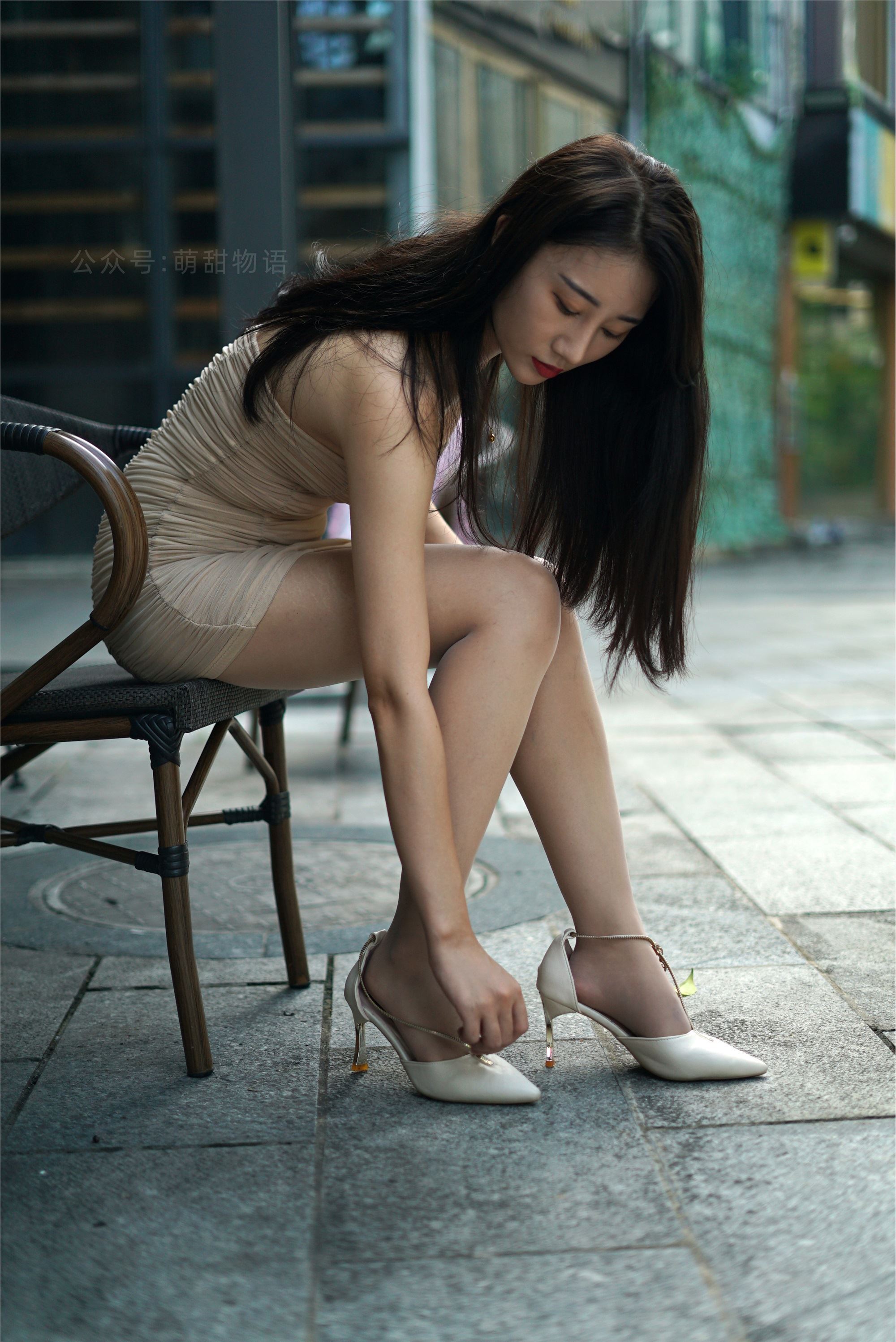 萌甜物语 XM197《擦边球的一字肩-佳儿》